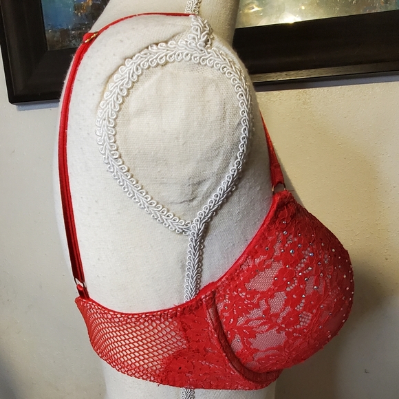 Victoria's Secret Very Sexy Push-up - Picture 7 of 9